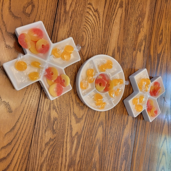 Trio of Ceramic Serving Dishes - Picture 2 of 9